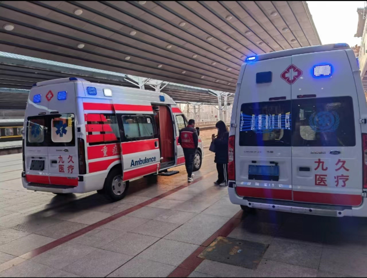 曲麻莱县救护车长途转运